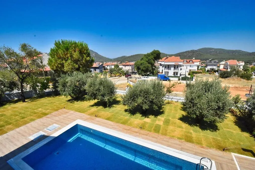 Villa Nurten Oeluedeniz'E Yakin Villa Fethiye 0*,  Turchia
